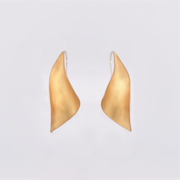 Full view of slightly anticlastic silver and 18ct gold plated hook earrings